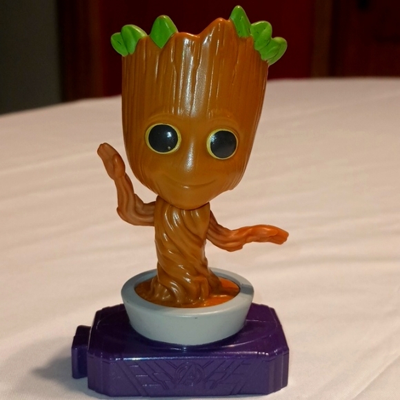 Marvel Avengers MacDonald toys lot of 3 - Picture 5 of 5